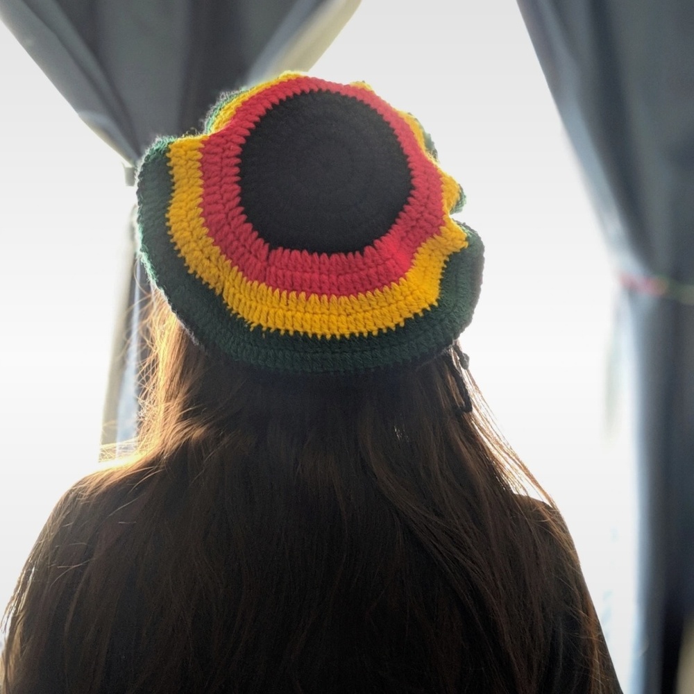 Knitted Multi-Colored Beret